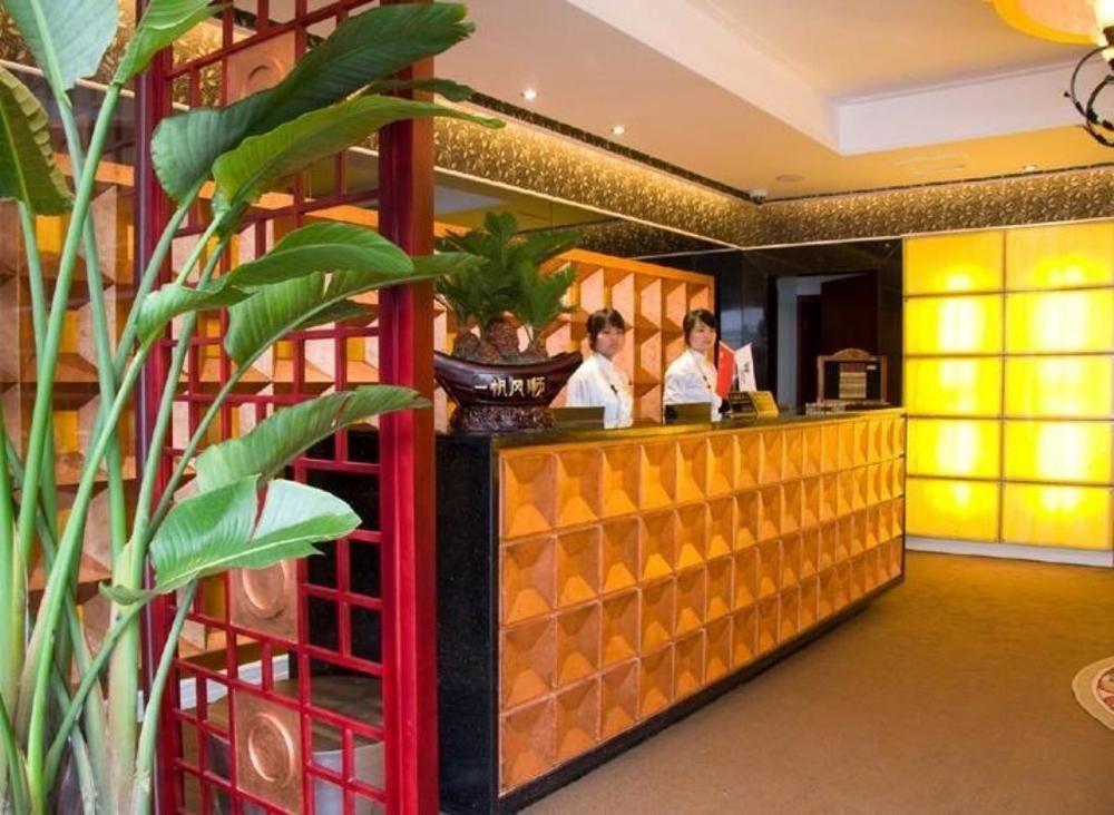 Manhattan Jinling Hotel เซี่ยงไฮ้ ภายนอก รูปภาพ