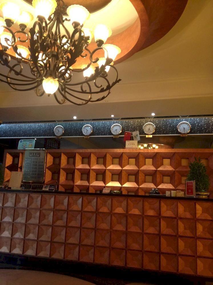 Manhattan Jinling Hotel เซี่ยงไฮ้ ภายนอก รูปภาพ