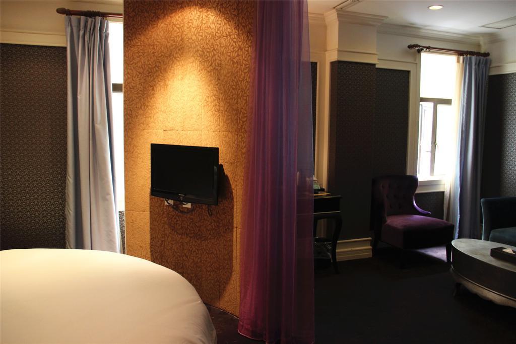 Manhattan Jinling Hotel เซี่ยงไฮ้ ภายนอก รูปภาพ